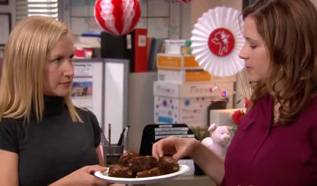 Image for article titled The 10 Best Food Moments in The Office