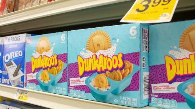 Dunkaroos on grocery store shelf