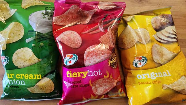 Image for article titled 7-Eleven Brand Potato Chips Are a Mixed Bag